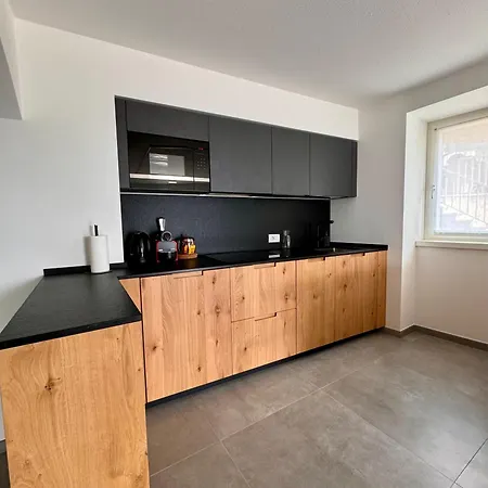 Eco Garda Hill Apartment Tenno